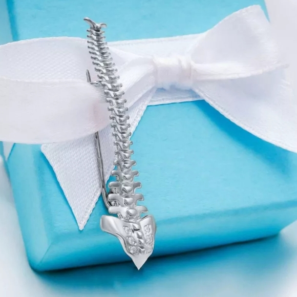 Metal Spine Brooch Pin - Picture 4 of 6